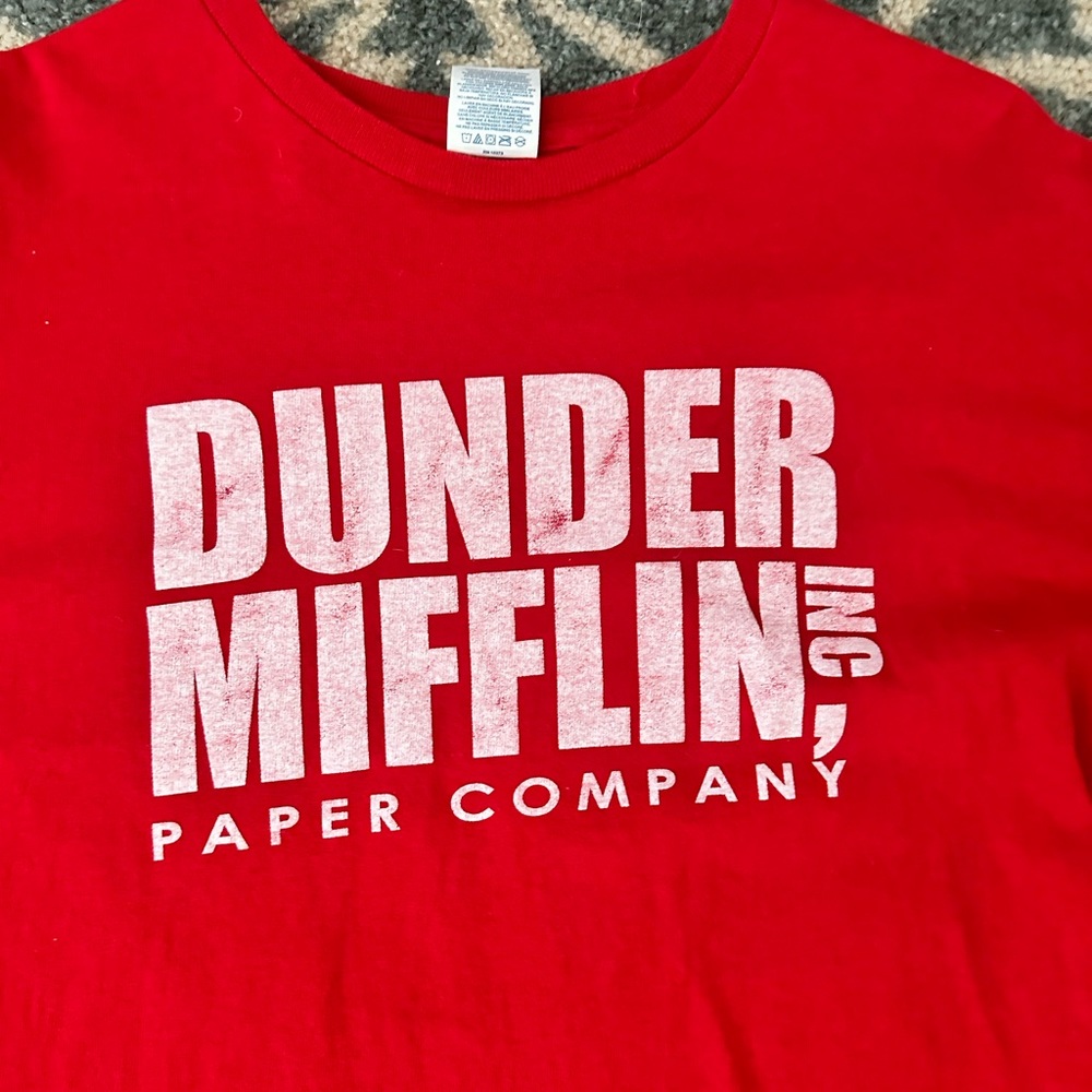 XL The Office Show Red  and White Dundee Mifflin T-Shirt